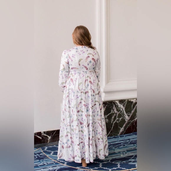 Melody In the Meadow Midi Dress - Picture 3 of 9